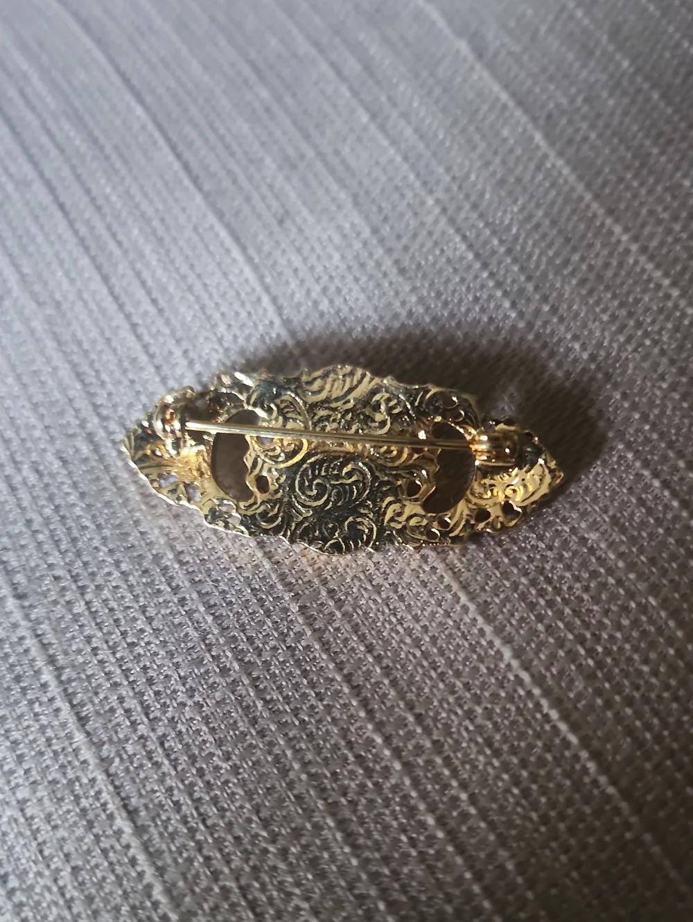 Vintage 1928 Gold Floral Bar Brooch, Preloved In Excellent Condition